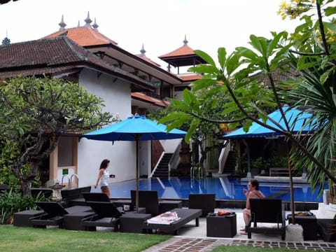 Fat Yogi Cottages Hotel in Kuta