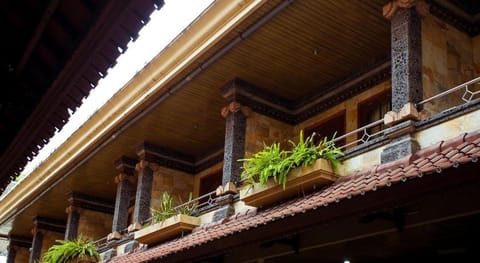 Segara Sadhu Inn Kuta Apartment in Kuta