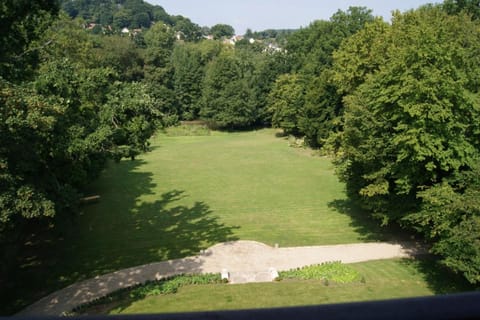 Le Chateau De La Vierge Bed and Breakfast in Île-de-France