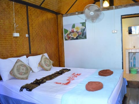 Lanta Family Resort Hotel in Sala Dan