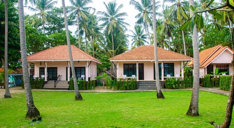 Lanta Family Resort Hotel in Sala Dan