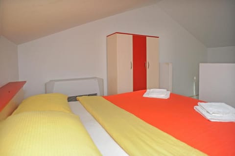 Apartmani Vila Caska Bed and Breakfast in Novalja