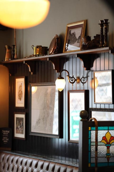 Pont y Pair Inn Hotel in Holyhead Road