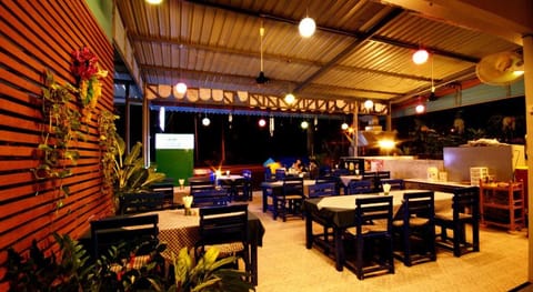 Seabox Hostel Hostel in Khuekkhak