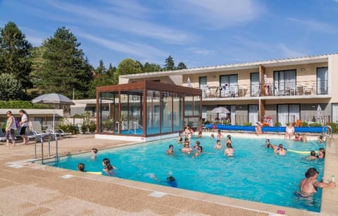 Residence Prestige Odalys Le Clos Saint Michel Apartment hotel in Centre-Val de Loire