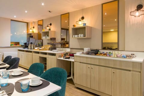 Best Western Hotel Les Bains De Perros-Guirec Hotel in Perros-Guirec