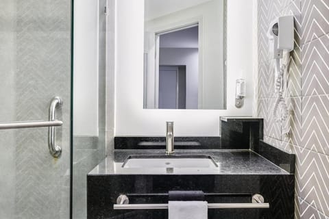 One Acapulco Costera Hotel in Acapulco