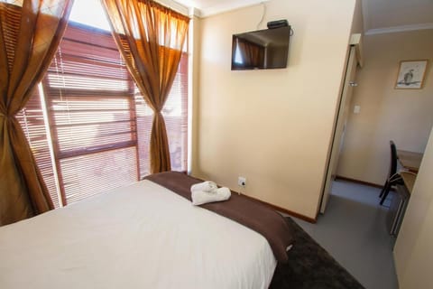 Ramasibi Guest Services Bed and Breakfast in Cape Town
