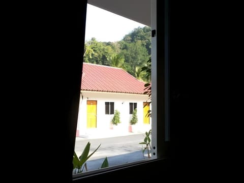 Srisawat Home Bungalow Hotel in Krabi Changwat