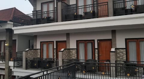 Jepun Segara Guest House Bed and Breakfast in Kuta