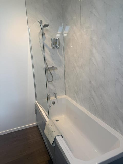 Chase Hotel Hotel in Copeland District