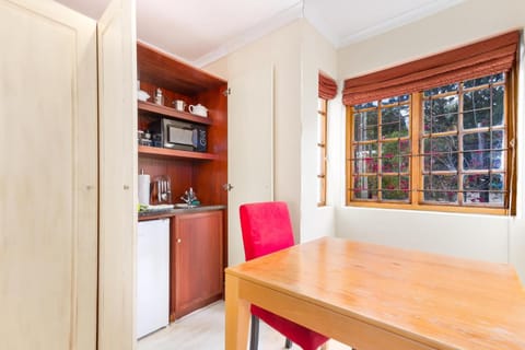 Kleinbosch Lodge Bed and Breakfast in Stellenbosch