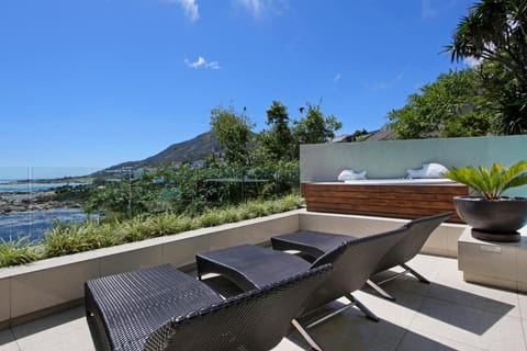 Azamare Luxury Guest House Bed and Breakfast in Camps Bay