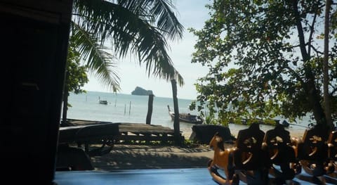 Pasai Beach Lodge Bed and Breakfast in Krabi Changwat