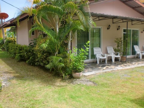 Lanta DD House Hotel in Sala Dan