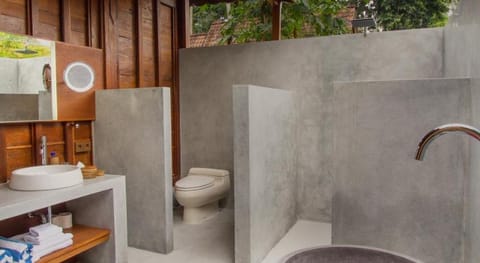 Puri Tupai Villa in Sukawati