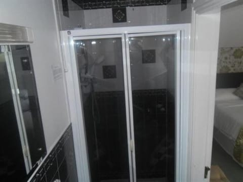 Launard House Bed and Breakfast in Kilkenny City