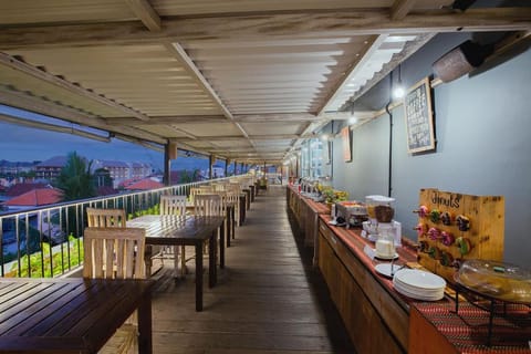 FRii Bali Echo Beach Hotel Hotel in North Kuta