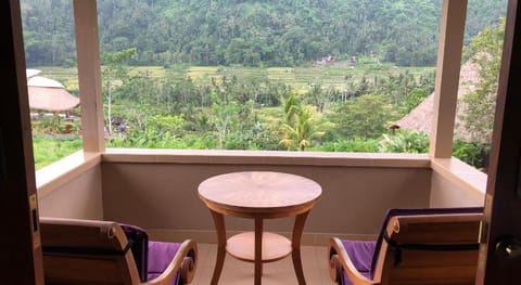 Nirarta Guest House Hotel in Sidemen