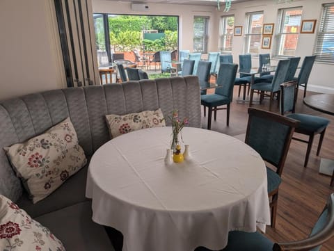 The Maypole at Wellow Hotel in Newark and Sherwood District