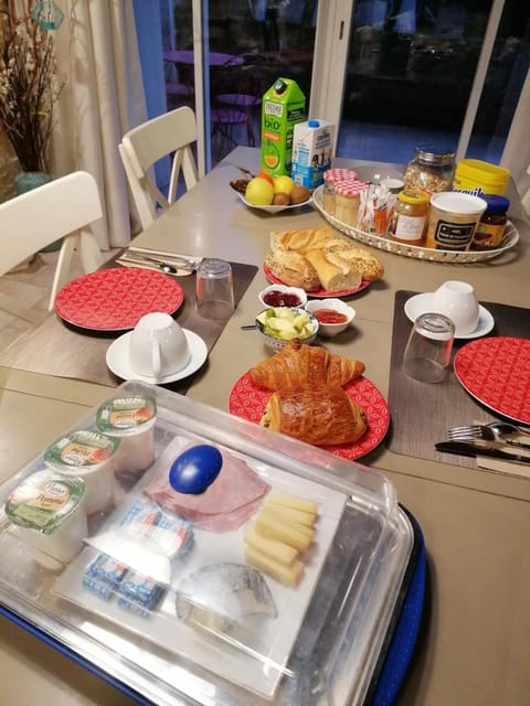 Chambres d'hôtes Villa de Vienne-en-Arthies Bed and Breakfast in Île-de-France