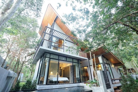 Villa Thalanena By The Beach Hotel in Krabi Changwat