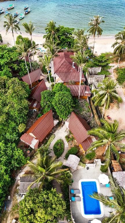 Lazy Days Bungalows Hotel in Sala Dan