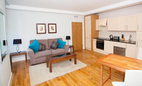 Royal Athenaeum Suites Apartment in Aberdeen