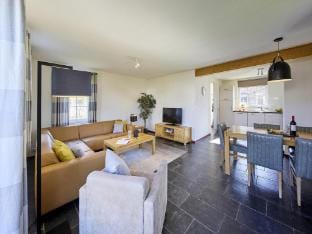 Farmhouse in Limburg with Subtropical Pool Villa in Roggel