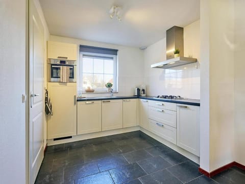 Farmhouse in Limburg with Private Sauna Villa in Roggel