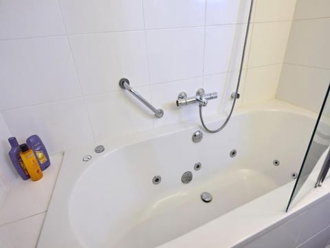 Farmhouse in Limburg with Subtropical Pool Villa in Roggel