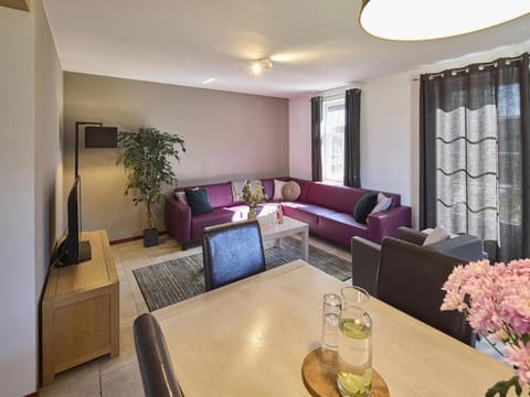 Farmhouse in Limburg with Sauna & Pool Villa in Roggel