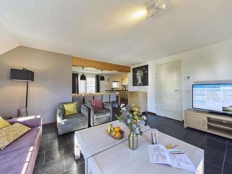 Farmhouse in Limburg near Maasplassen Villa in Roggel