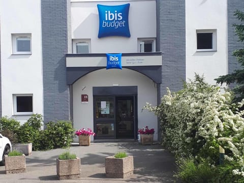 ibis budget Versailles Chateau Saint-Cyr Hotel in Île-de-France