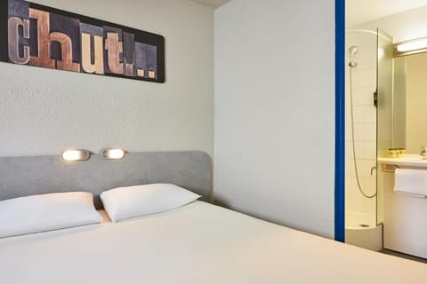 ibis budget Versailles Chateau Saint-Cyr Hotel in Île-de-France