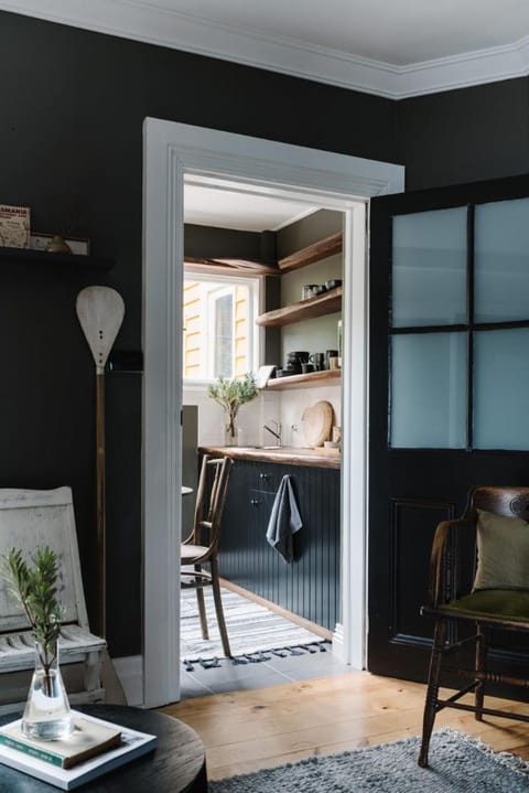 Ship Inn Stanley Bed and Breakfast in Tasmania