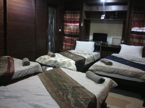 Hula Hula House Apartment hotel in Sala Dan