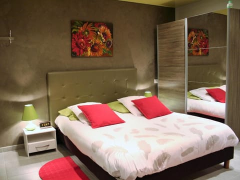 Les Hellebores Apartment in Normandy