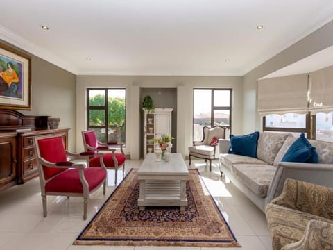 Alabaster Luxe Villa Bed and Breakfast in Western Cape