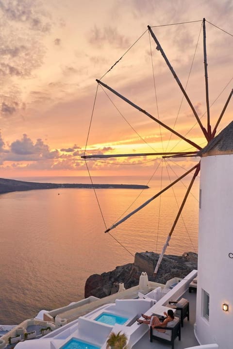 Charisma Suites Villa in Oia