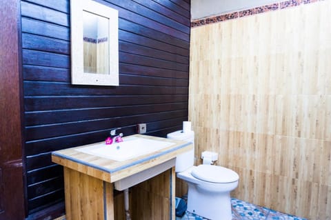 Sunrise Ocean Hut's Lembongan Campground/
RV Resort in Nusapenida