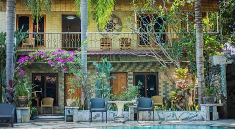 Deutsches-Eck Rikesti Hotel Campground/
RV Resort in Bali