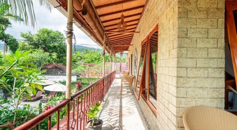 Deutsches-Eck Rikesti Hotel Campground/
RV Resort in Bali