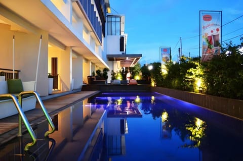 Harris Hotel Seminyak Hotel in Kuta