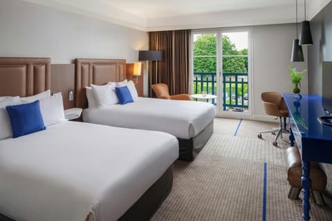 Renaissance Paris Hippodrome de St. Cloud Hotel Hotel in Saint-Cloud