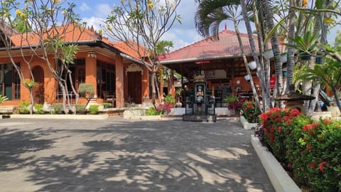 Keyani Bungalows Campground/ 
RV Resort in Buleleng