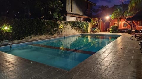 Keyani Bungalows Campground/ 
RV Resort in Buleleng