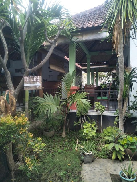 Beten Enjung Home Stay&rooftop Vacation rental in Abang