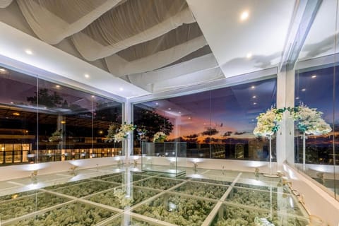 Luxotic Private Villa & Resort Villa in Kuta Selatan