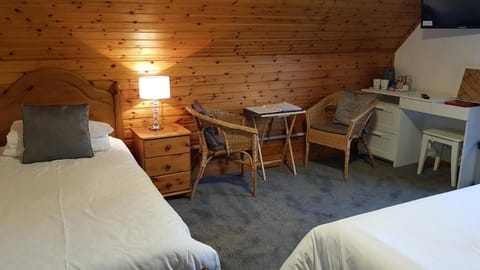 Carn Mhor Bed and Breakfast Bed and Breakfast in Aviemore